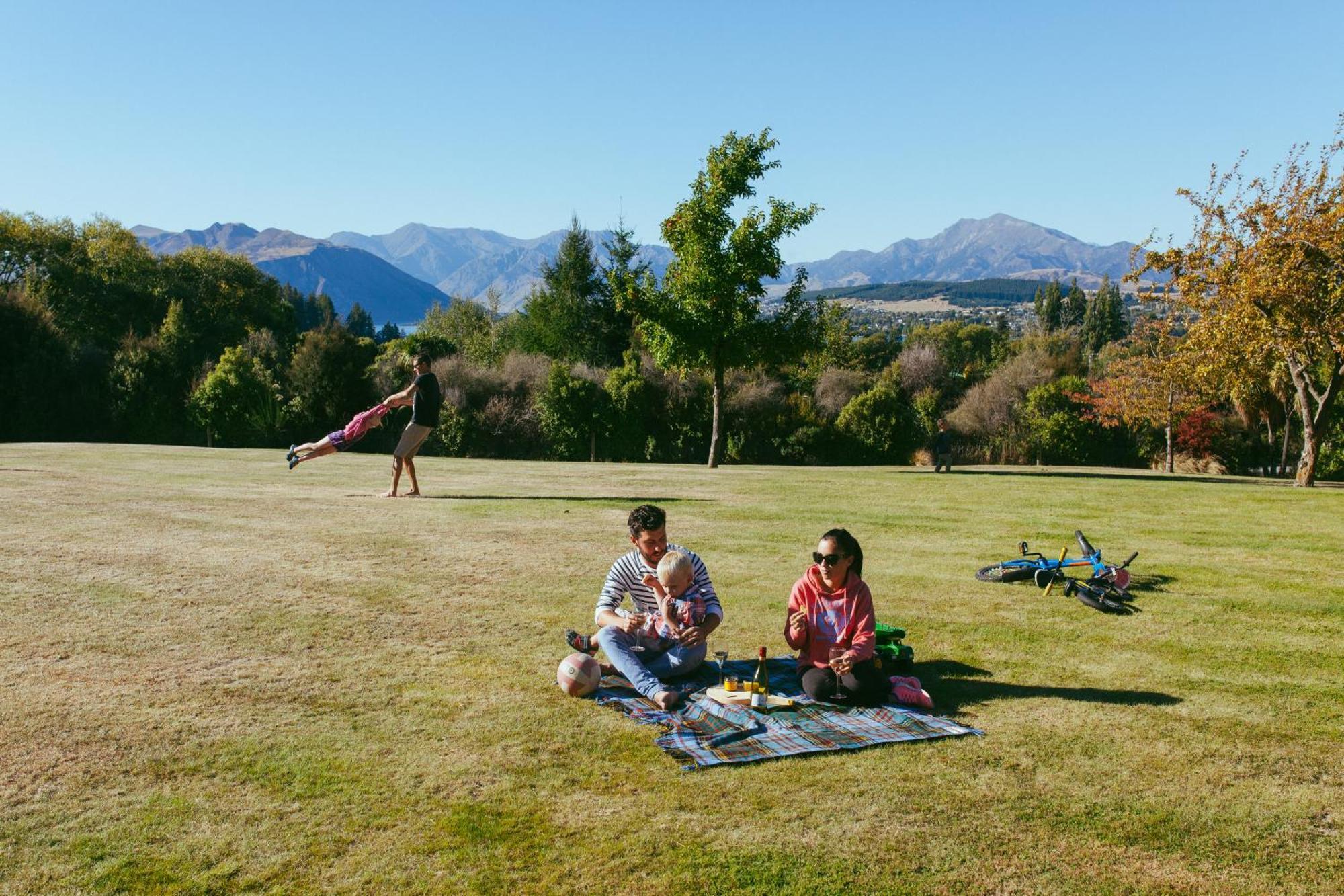 Wanaka Top 10 Holiday Park Εξωτερικό φωτογραφία